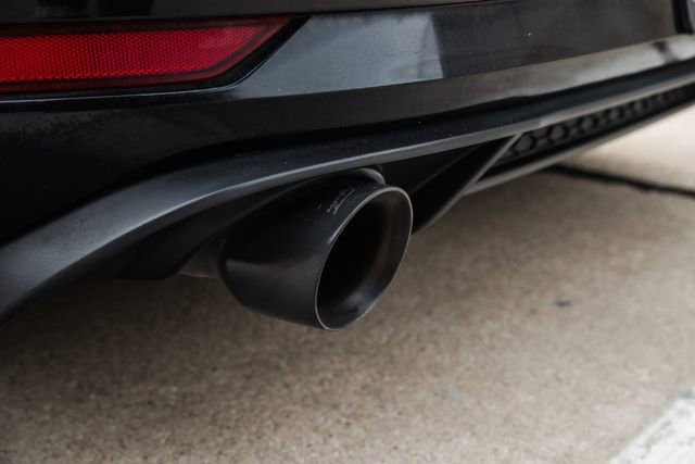 Used 2021 Volkswagen Golf S image 32