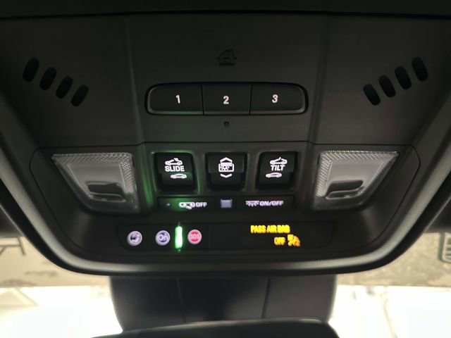 Certified 2025 Cadillac XT4 Premium Luxury w/ Cold Weather Package image 50