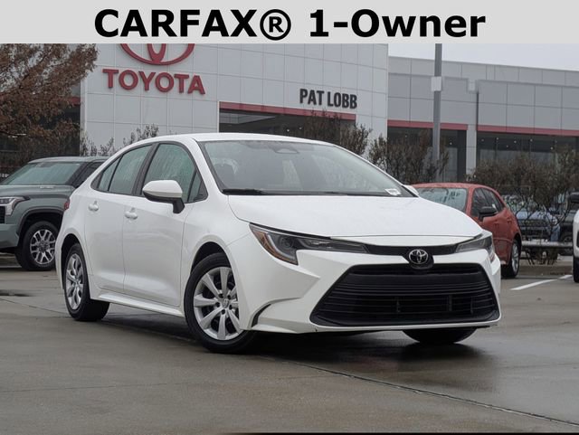 Used 2023 Toyota Corolla LE image 2