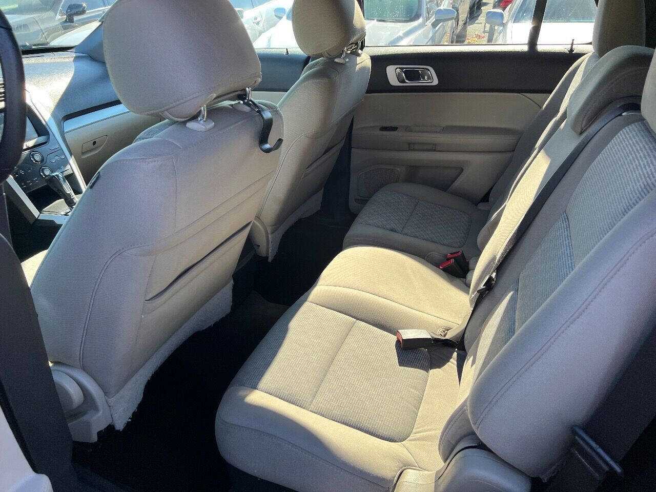 Used 2013 Ford Explorer XLT image 14