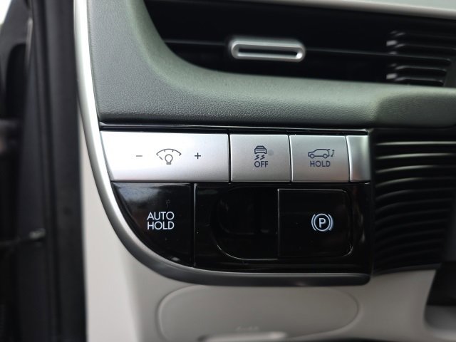 Certified 2023 Hyundai Ioniq 5 Limited w/ Cargo Package image 11