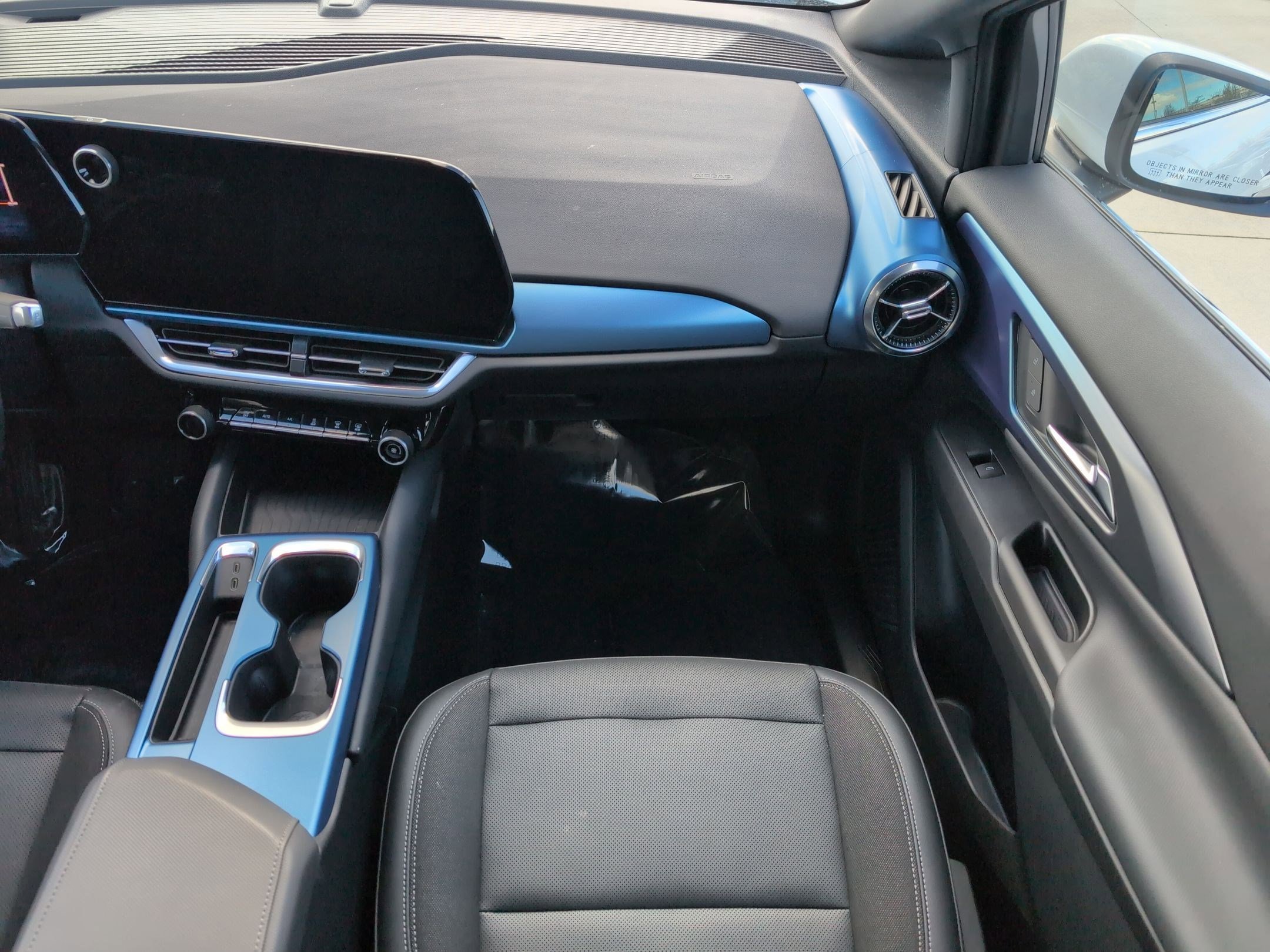 Certified 2024 Chevrolet Equinox EV LT w/ LPO, All-Weather Mat Package image 28