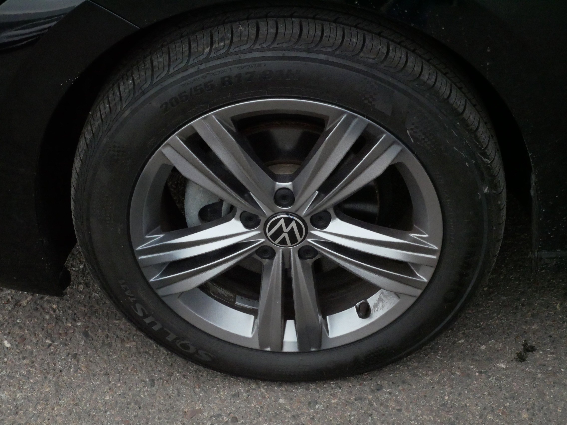 Certified 2022 Volkswagen Jetta SE w/ Panoramic Sunroof Package image 15