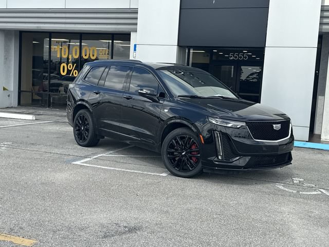 Used 2024 Cadillac XT6 Sport w/ LPO, Onyx Lite Package AWD/4WD video 3