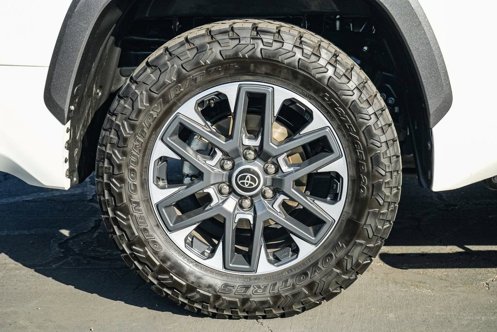 Used 2023 Toyota Tundra Limited w/ Power Package image 13