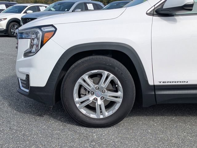 Used 2022 GMC Terrain SLE w/ Driver Convenience Package image 11