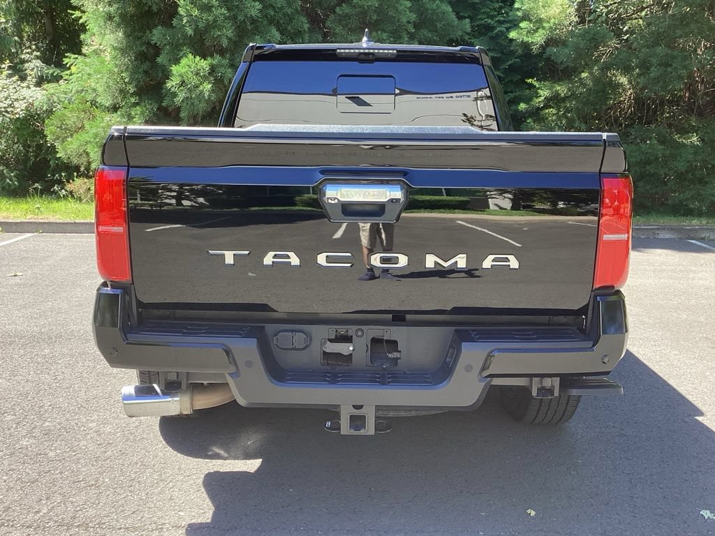 Certified 2024 Toyota Tacoma Limited w/ Limited Package (LT) AWD/4WD image 21