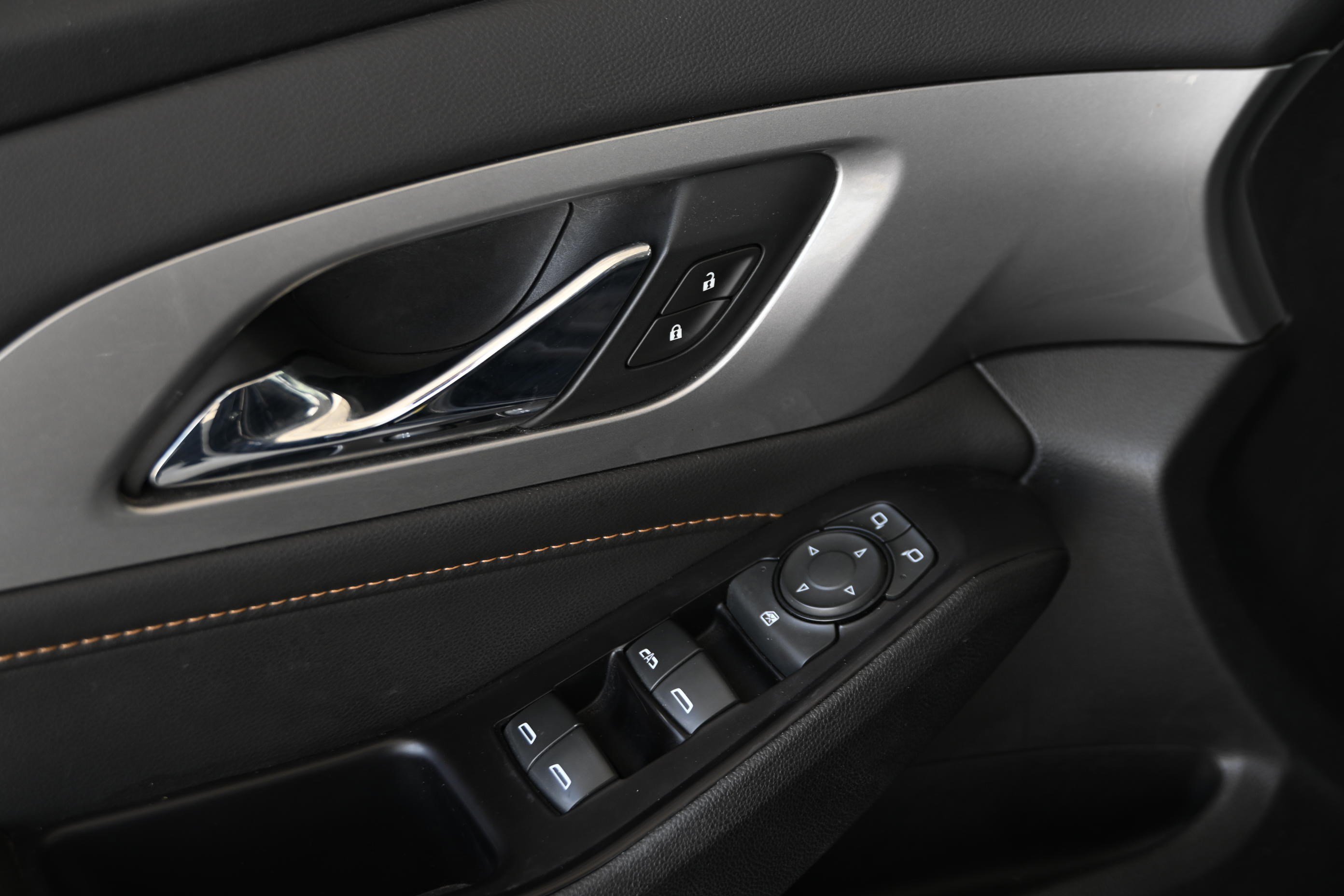 Used 2019 Chevrolet Traverse RS FWD image 26