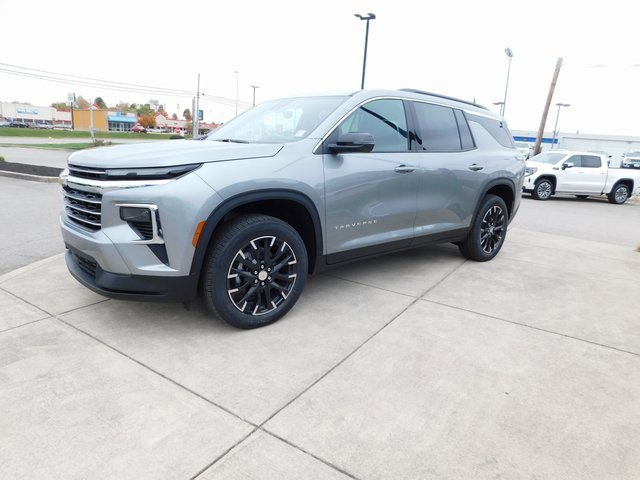 New 2026 Chevrolet Traverse LT w/ Sun and Wheel Package image 7