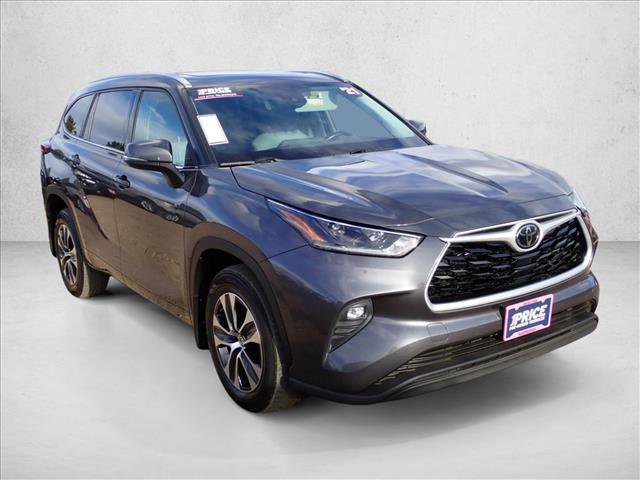 Used 2021 Toyota Highlander XLE image 6