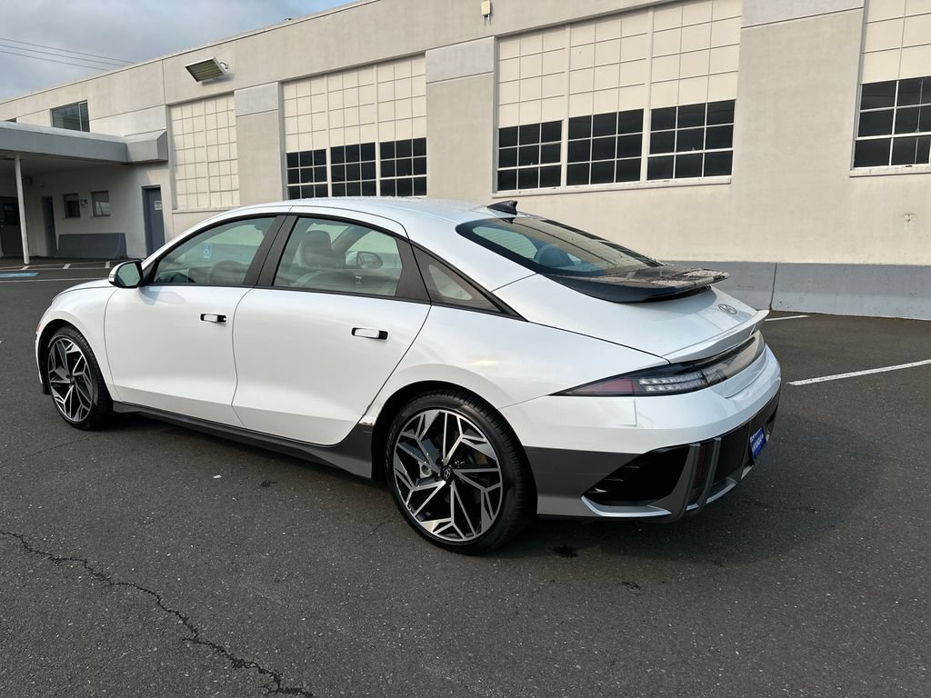 Certified 2025 Hyundai Ioniq 6 SEL AWD/4WD image 4
