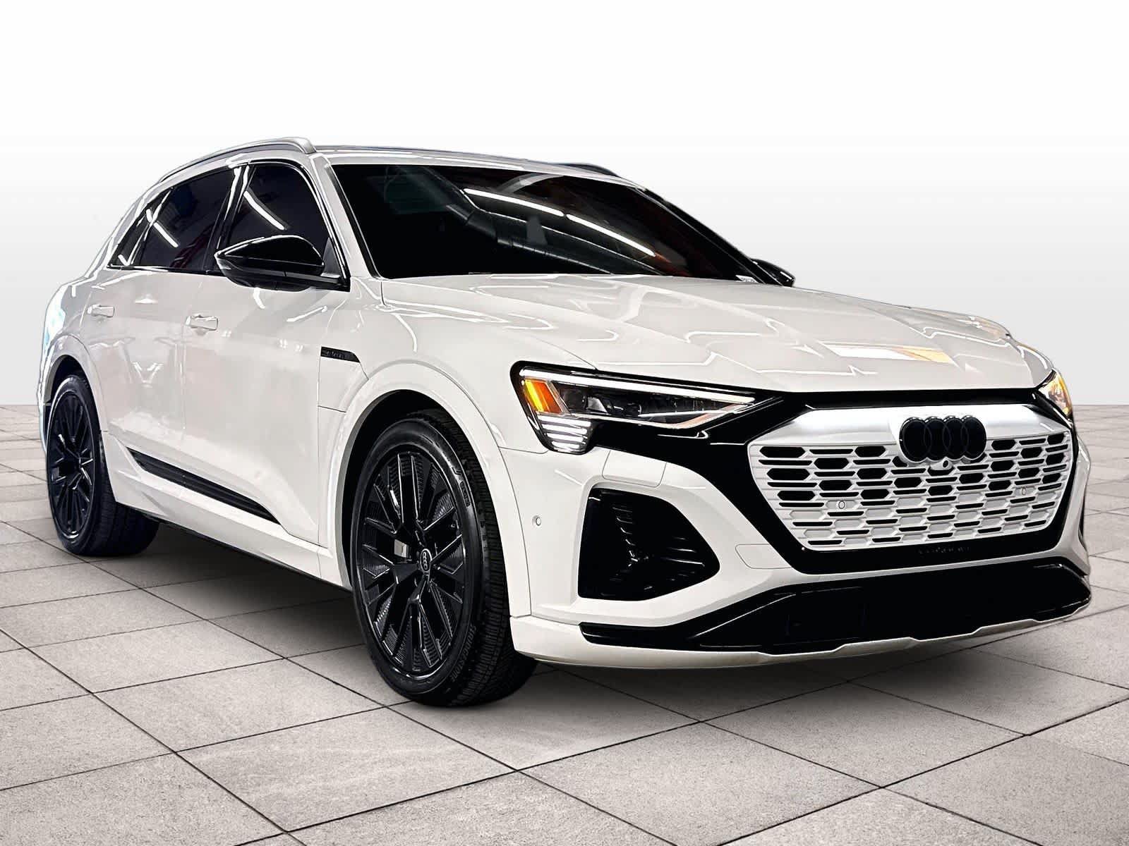 Used 2024 Audi Q8 e-tron Premium Plus w/ Prestige Package AWD/4WD image 2