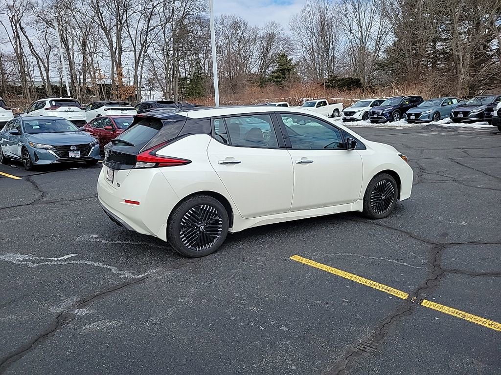 Used 2023 Nissan Leaf SV Plus image 5