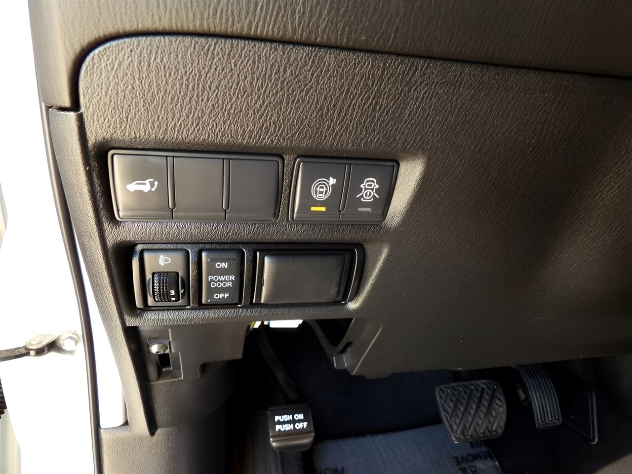 Used 2019 Nissan Armada SL w/ Premium Package image 28