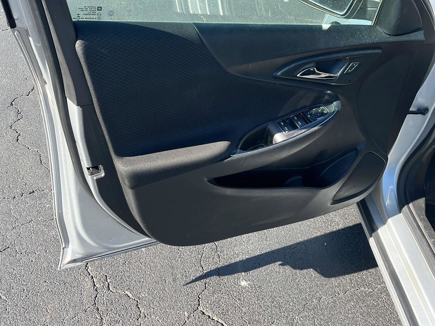Used 2019 Chevrolet Malibu LT FWD image 20