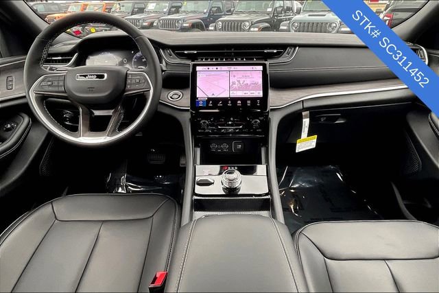 New 2025 Jeep Grand Cherokee Limited image 5