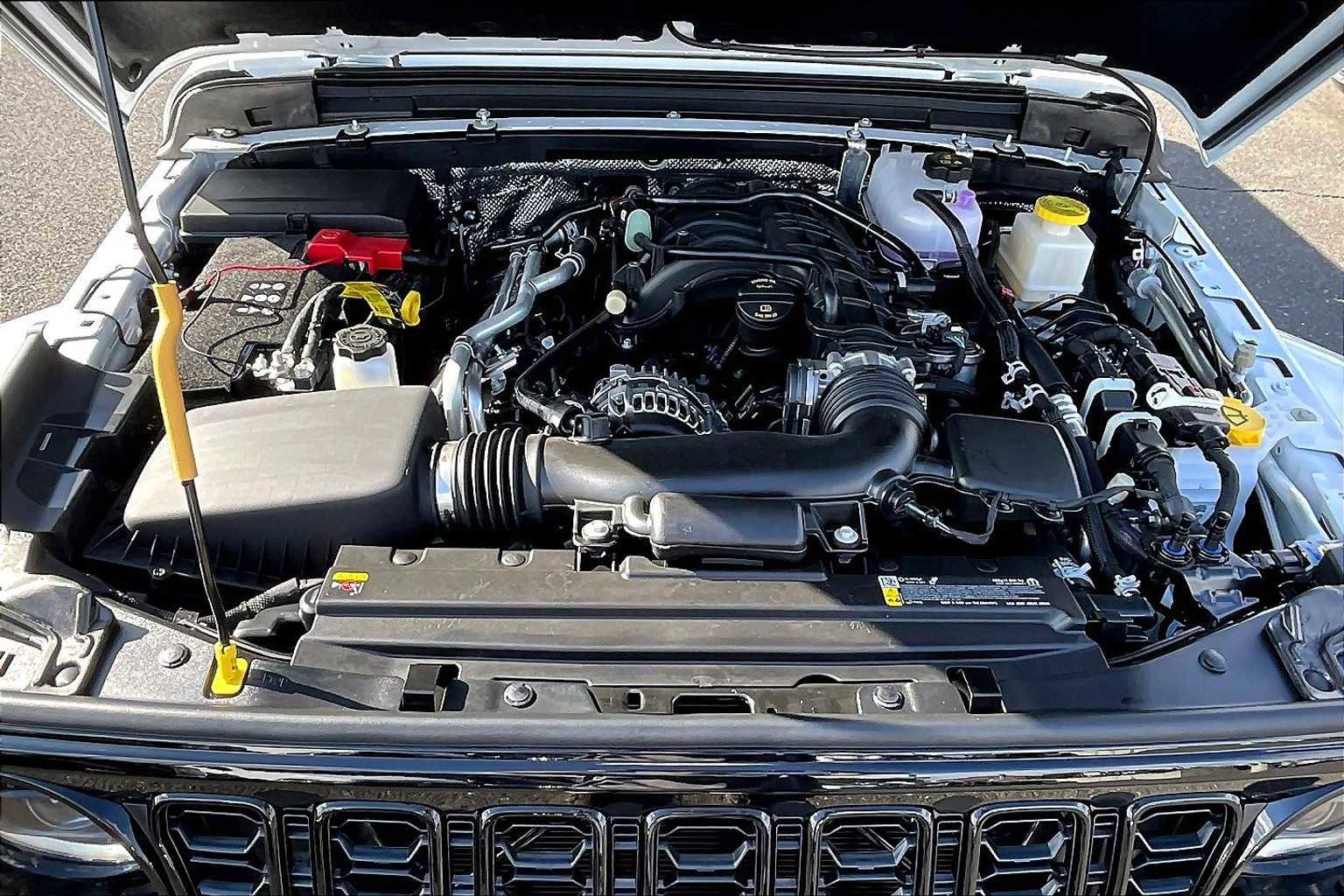 New 2025 Jeep Gladiator Sport image 9