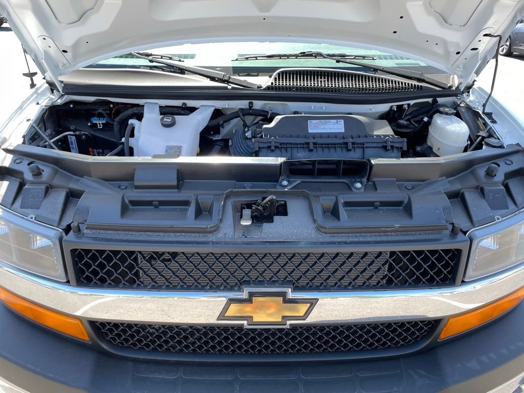 New 2025 Chevrolet Express 3500 w/ Power Convenience Package image 38