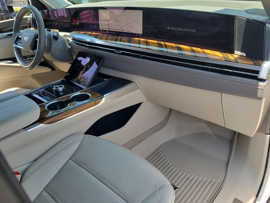 Certified 2025 Cadillac Escalade Sport Platinum AWD/4WD image 30