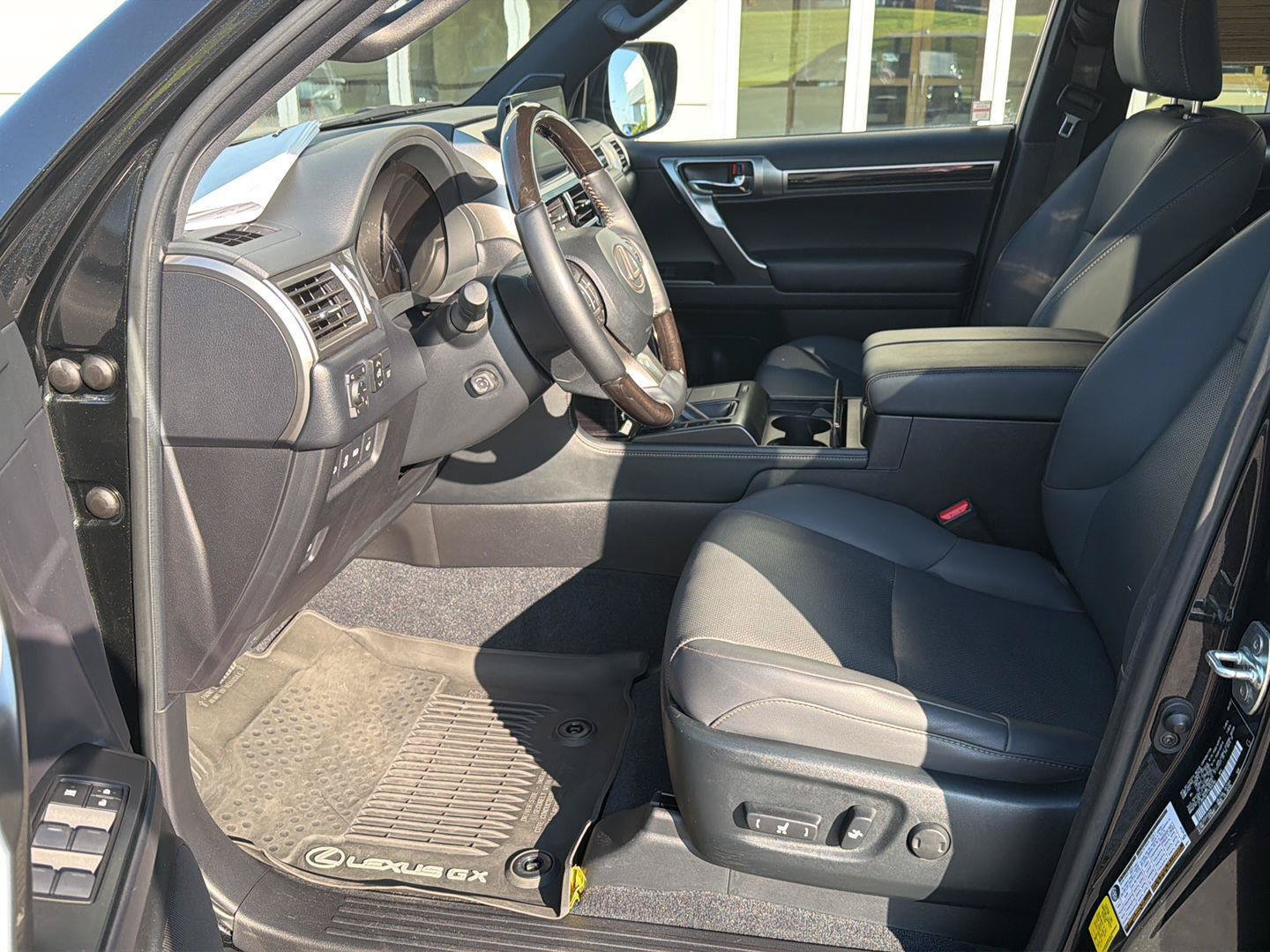 Certified 2023 Lexus GX 460 Premium AWD/4WD image 10