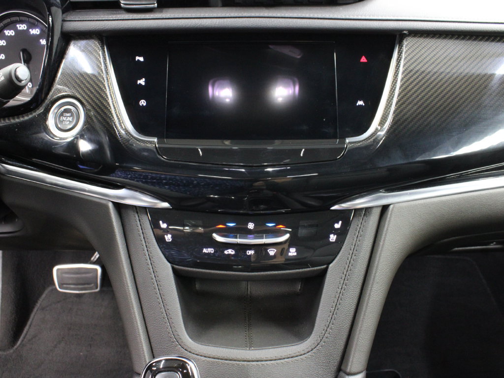 Used 2022 Cadillac XT6 Sport w/ Technology Package AWD/4WD image 20