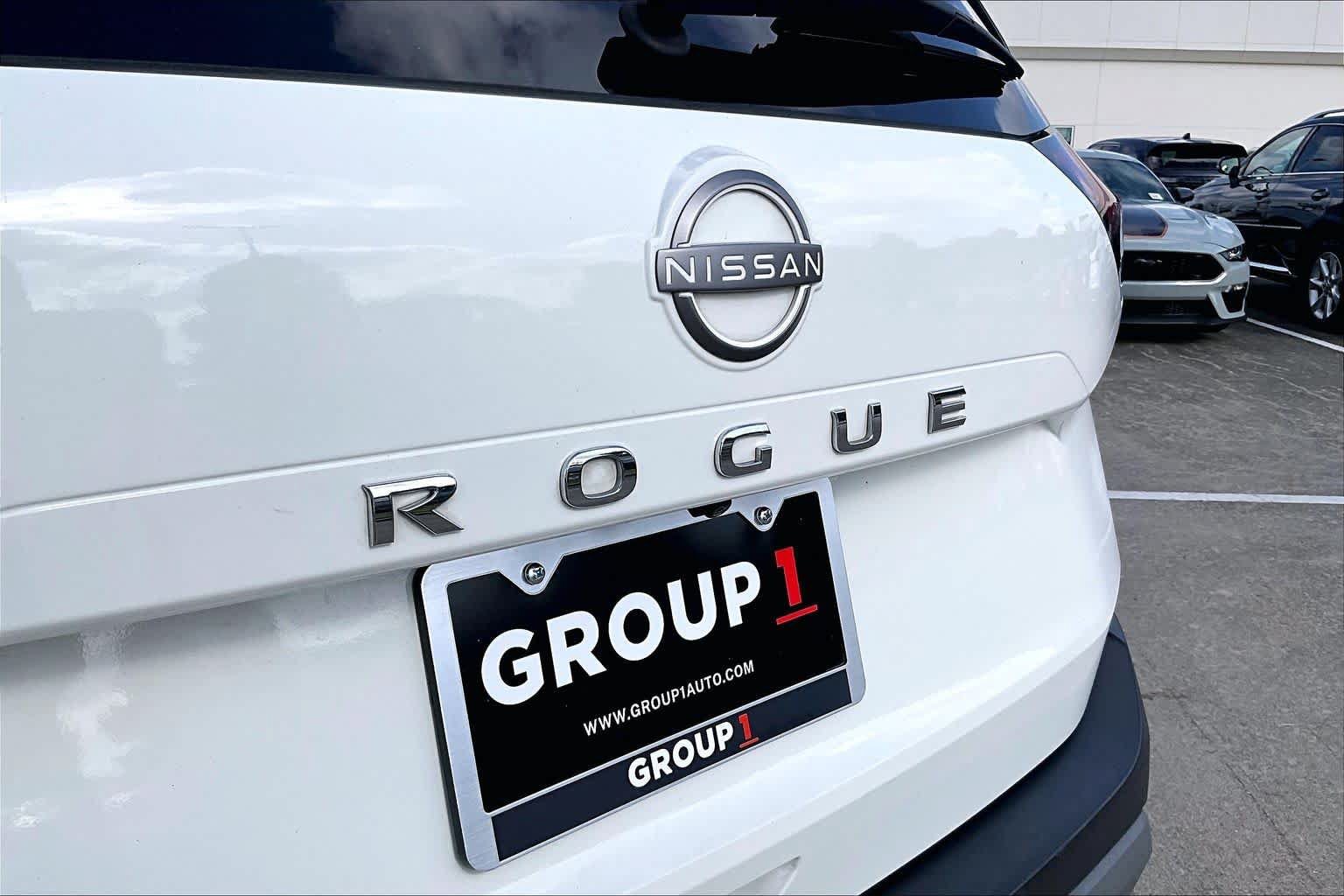 Used 2023 Nissan Rogue S FWD image 28