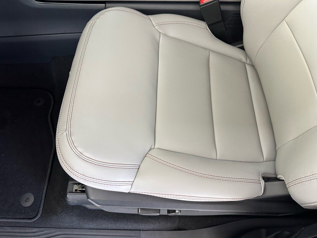 New 2025 Ford Expedition Active image 22