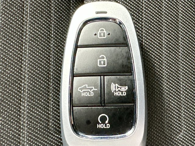Used 2023 Hyundai Santa Cruz SEL AWD/4WD image 16