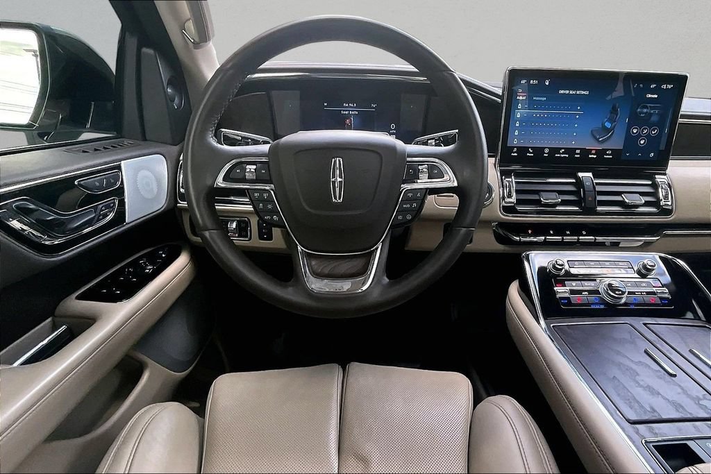 Used 2024 Lincoln Navigator Reserve AWD/4WD image 9