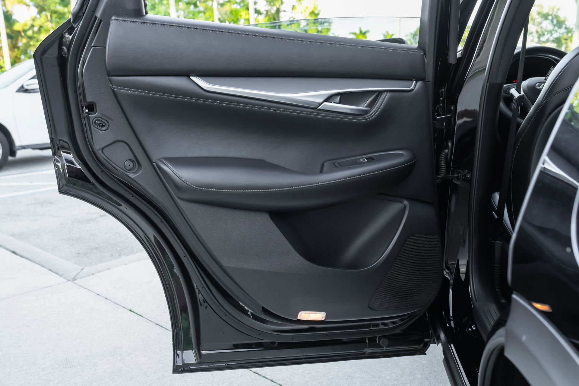 Used 2025 INFINITI QX55 Luxe w/ Cargo Package image 30