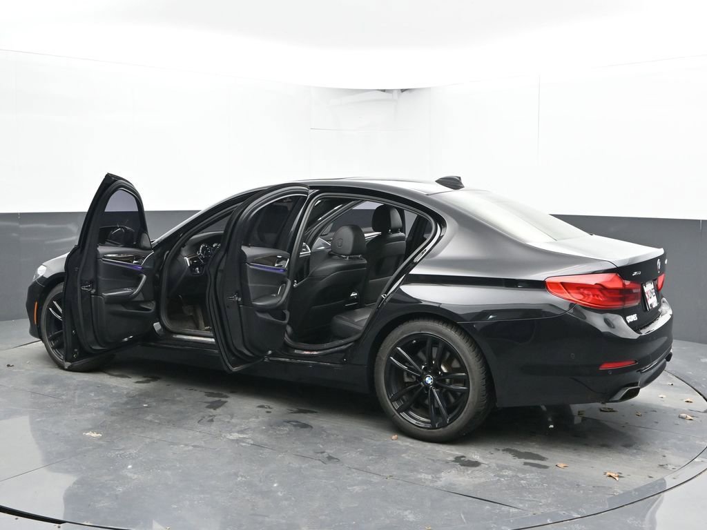 Used 2017 BMW 540i xDrive image 37