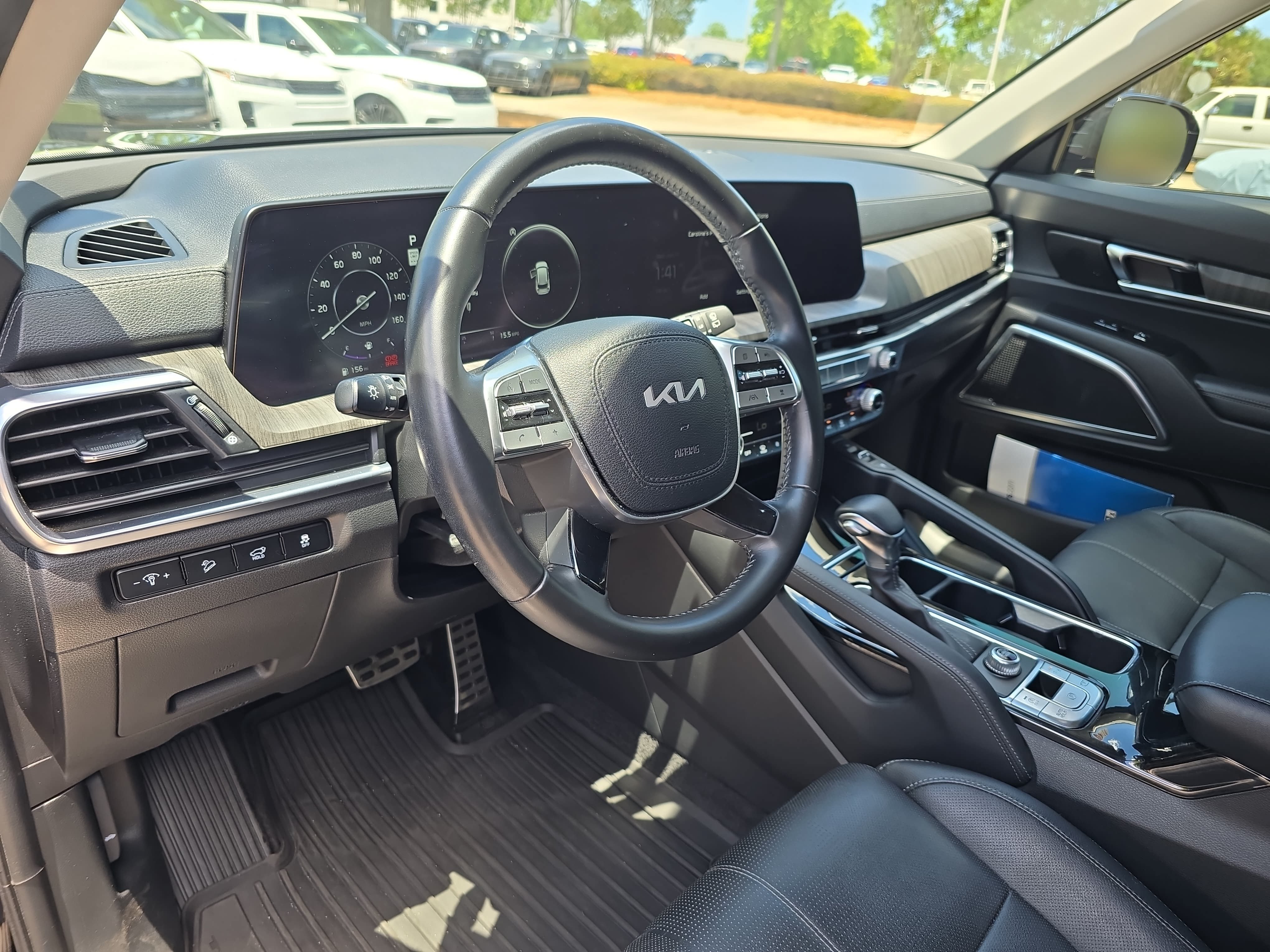Used 2023 Kia Telluride SX FWD image 18