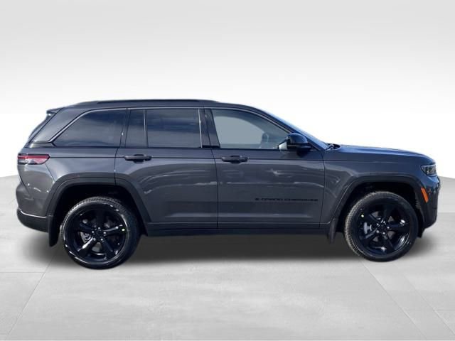 New 2026 Jeep Grand Cherokee Limited w/ Limited Altitude Package AWD/4WD image 8