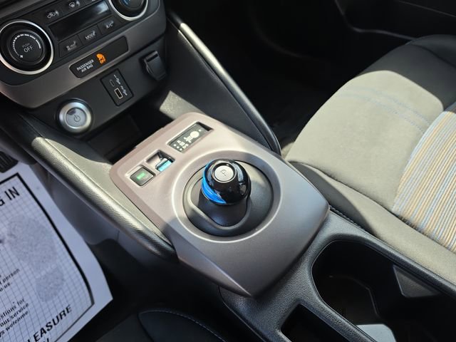 Used 2024 Nissan Leaf S FWD image 21
