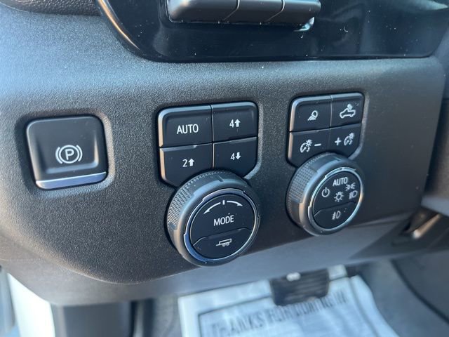 Used 2024 Chevrolet Silverado 2500 High Country w/ Technology Package image 13