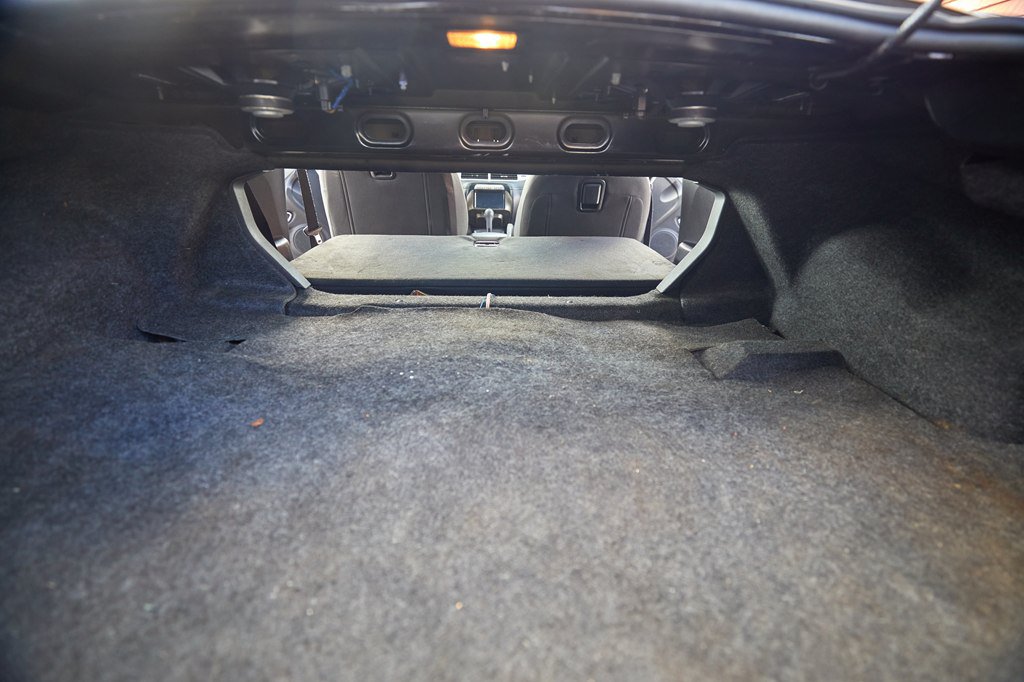 Used 2015 Chevrolet Camaro LS RWD image 20