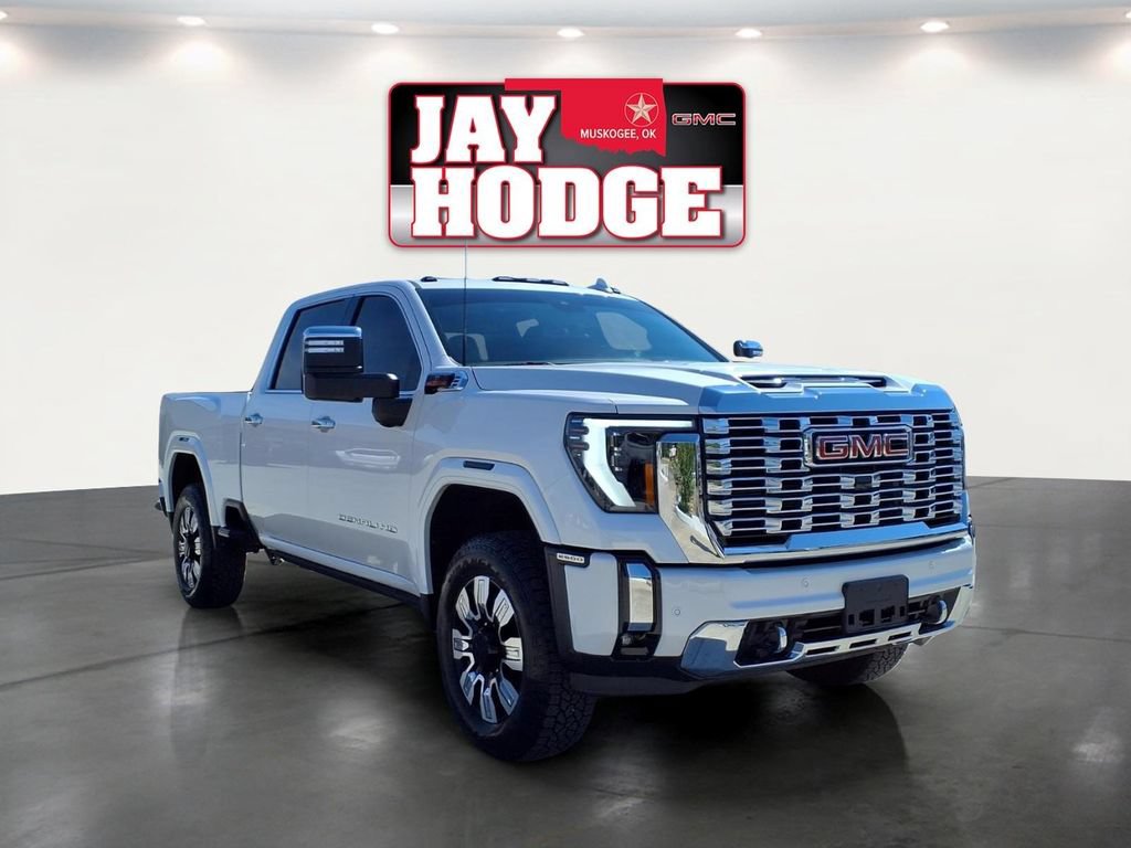 Used 2025 GMC Sierra 2500 Denali w/ Denali Reserve Package AWD/4WD image 3