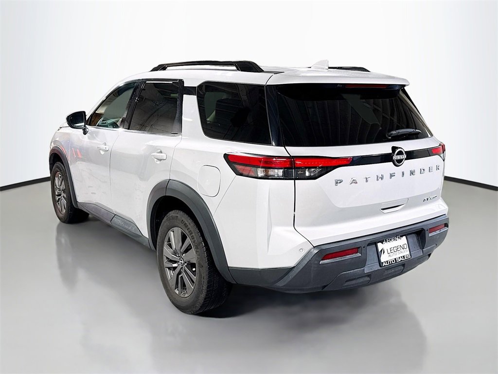 Used 2022 Nissan Pathfinder SV image 9