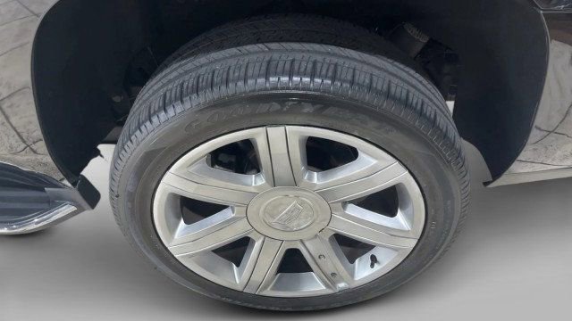 Used 2019 Cadillac Escalade Luxury image 21