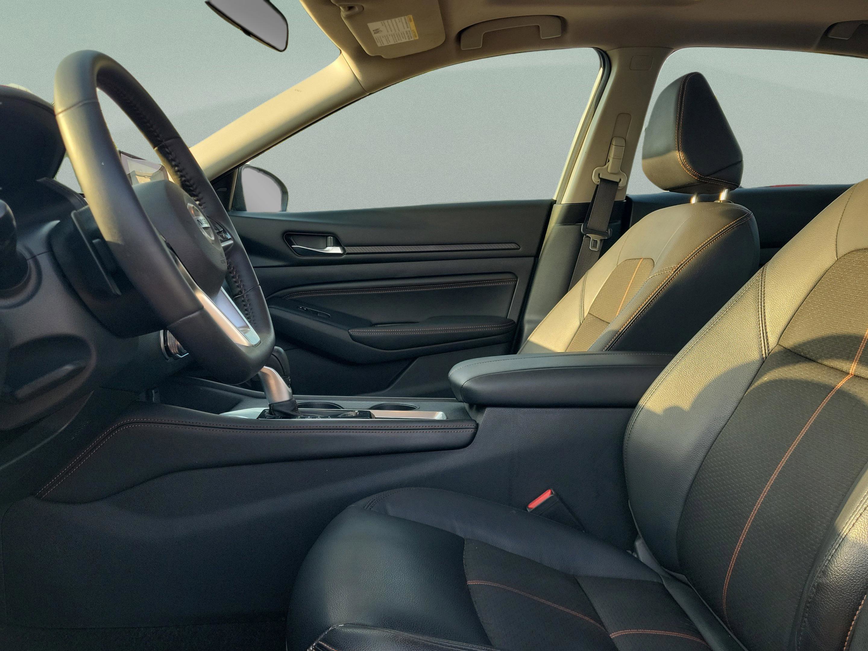 Used 2019 Nissan Altima 2.5 SR w/ SR Premium Package image 23