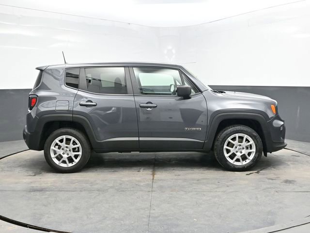 Used 2023 Jeep Renegade Latitude image 8