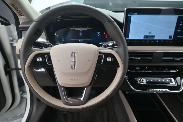 Used 2024 Lincoln Corsair AWD w/ Equipment Group 101A image 6