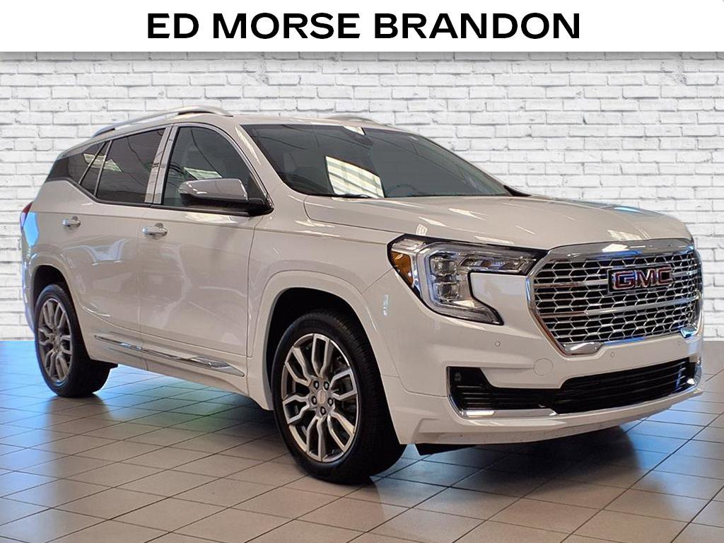 Used 2024 GMC Terrain Denali image 6