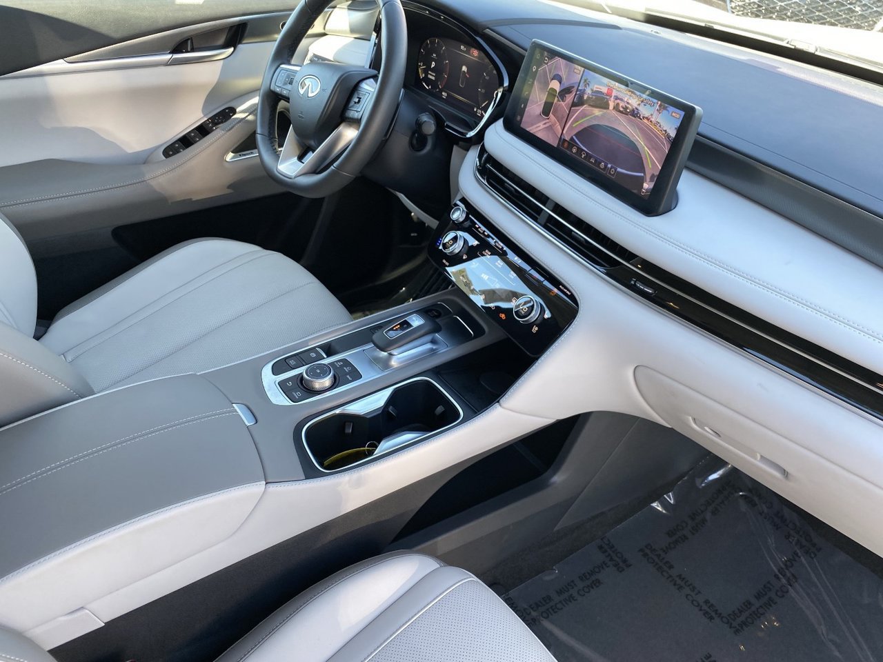 Certified 2027 INFINITI QX60 Luxe w/ Cargo Package FWD image 9