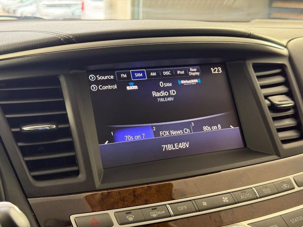 Used 2017 INFINITI QX60 Luxe w/ Deluxe Technology Package AWD/4WD image 30