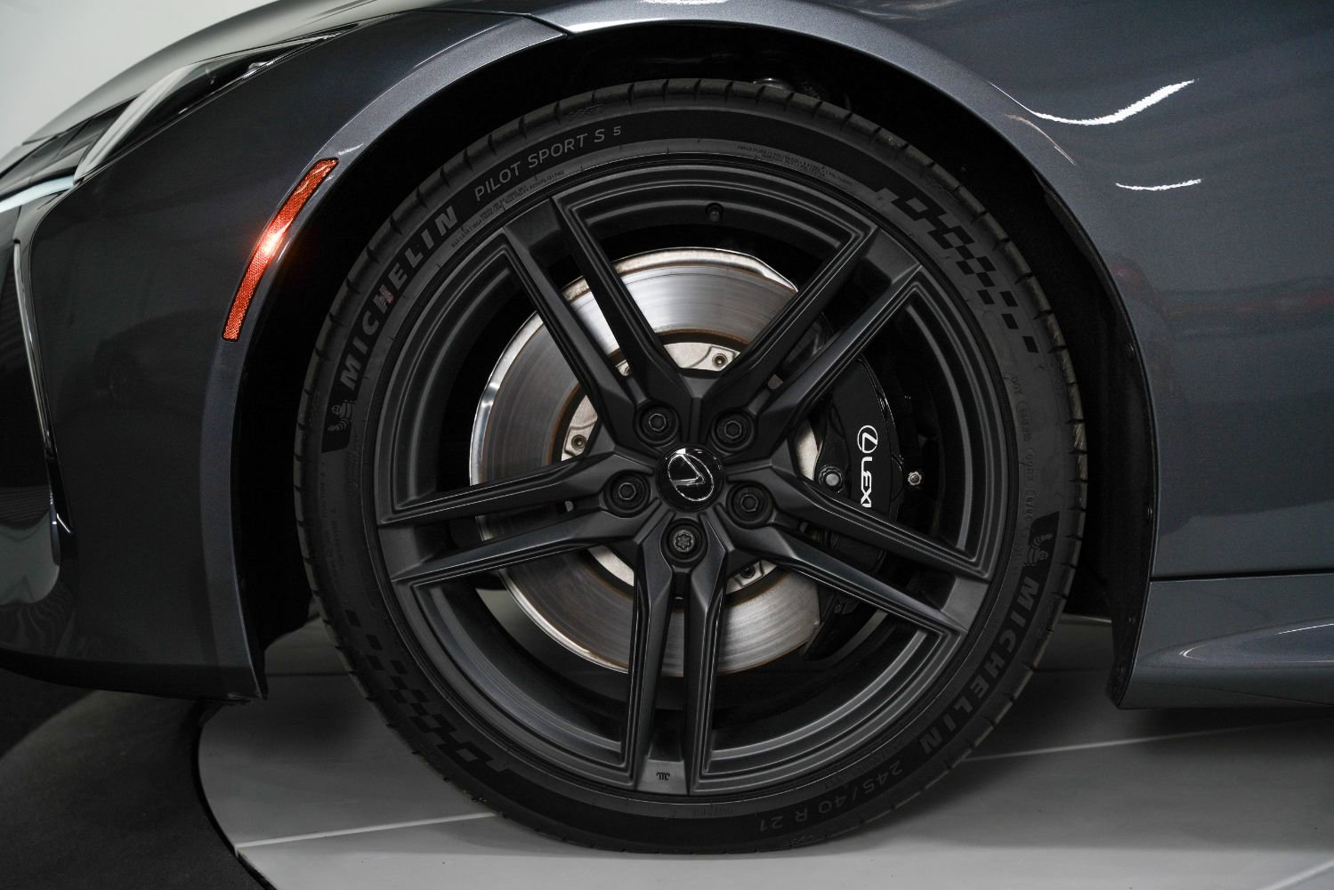 Used 2025 Lexus LC 500 Coupe image 17