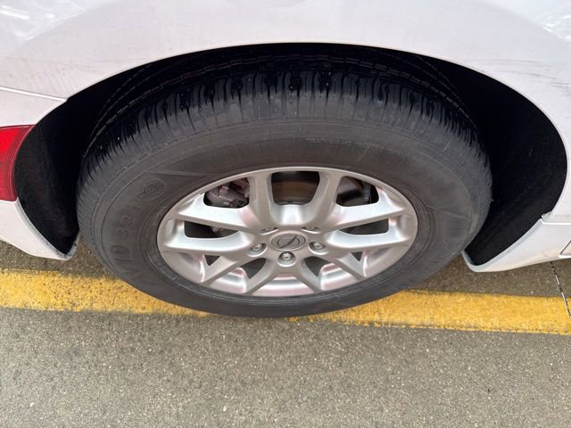 Used 2024 Chrysler Pacifica Touring-L image 16