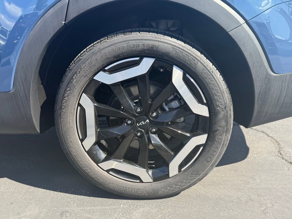 Used 2025 Kia Telluride S image 12