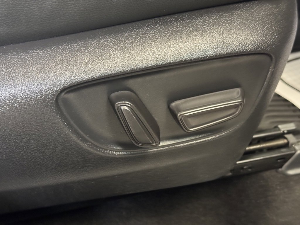 Used 2024 Toyota Grand Highlander XLE image 27