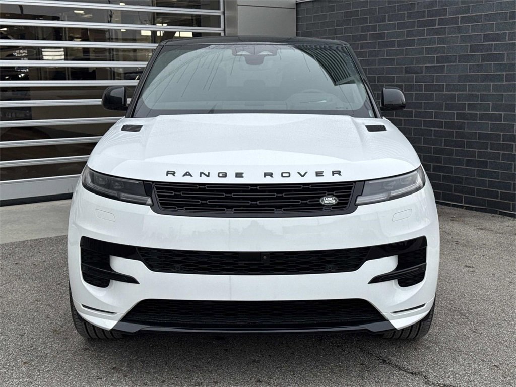 New 2026 Land Rover Range Rover Sport Dynamic SE image 2